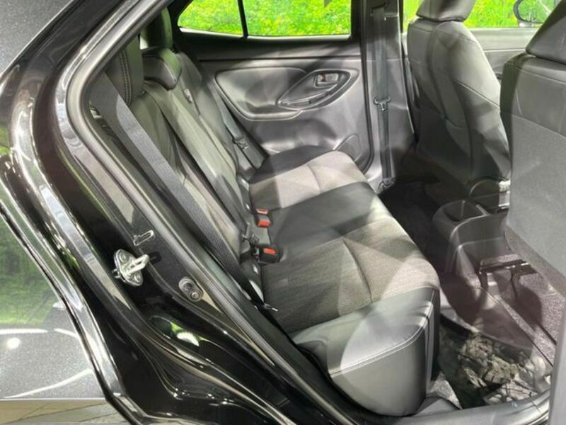 YARIS CROSS