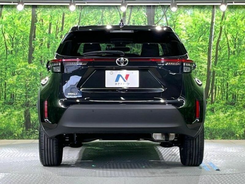 YARIS CROSS