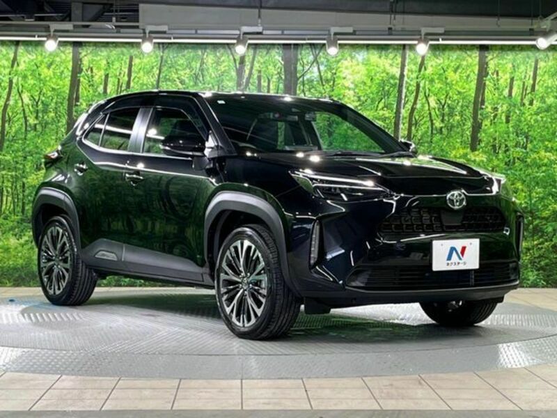 YARIS CROSS