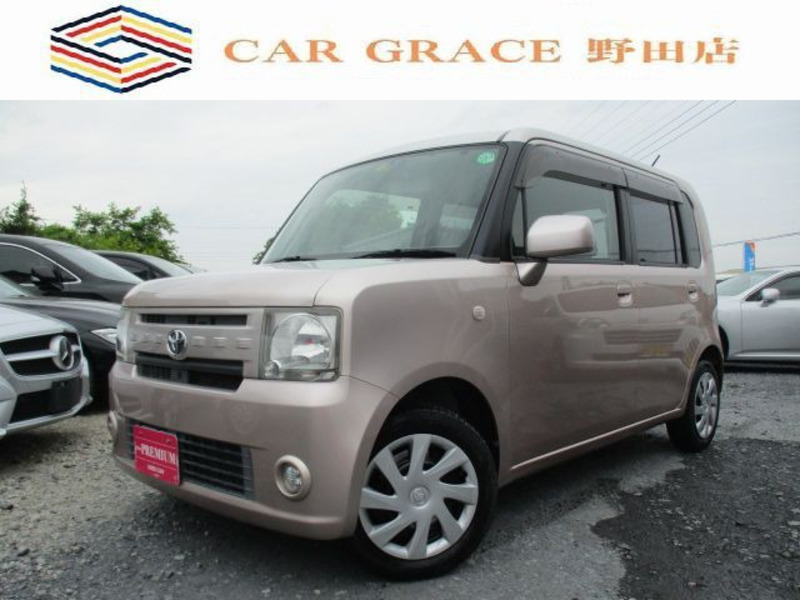 TOYOTA PIXIS SPACE