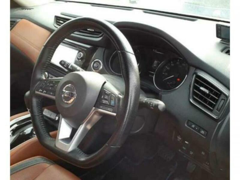 X-TRAIL