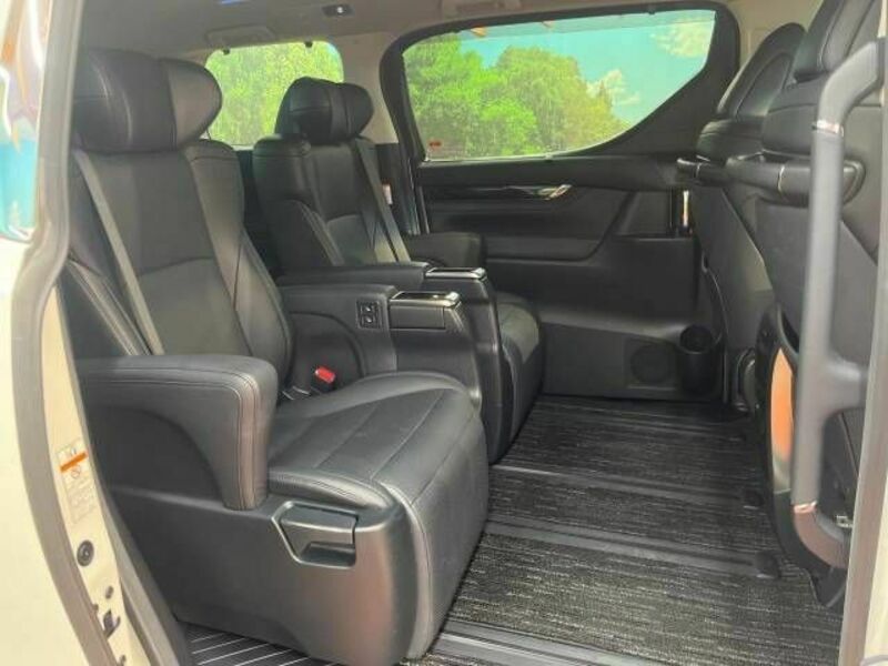 VELLFIRE-8