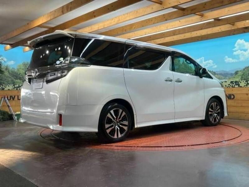 VELLFIRE-16