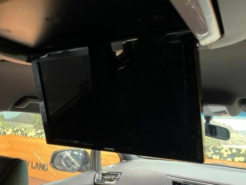 VELLFIRE-4