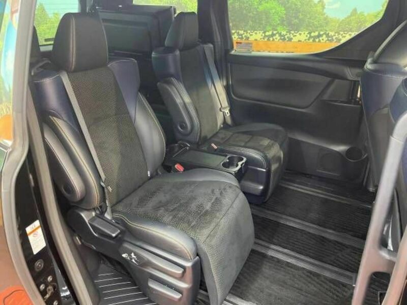 VELLFIRE-8