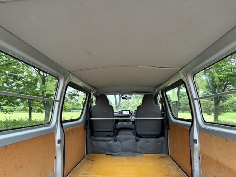 HIACE VAN-18