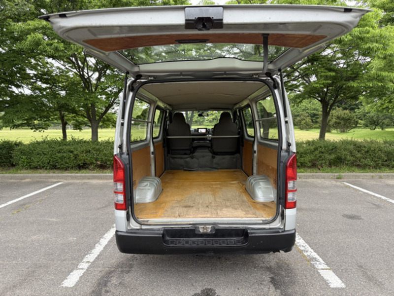 HIACE VAN-19