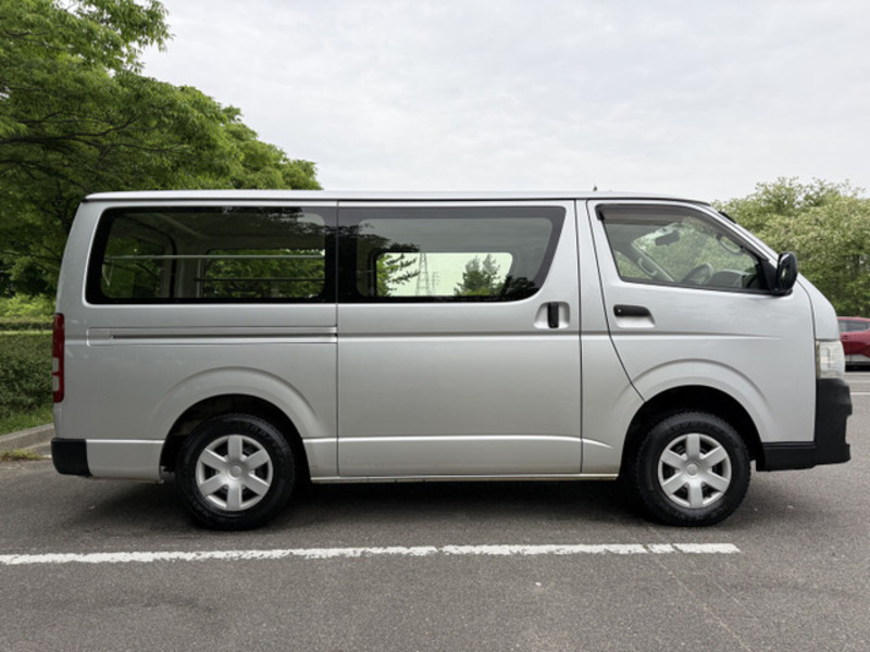 HIACE VAN-6