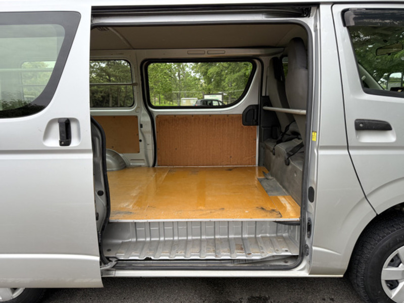 HIACE VAN-16