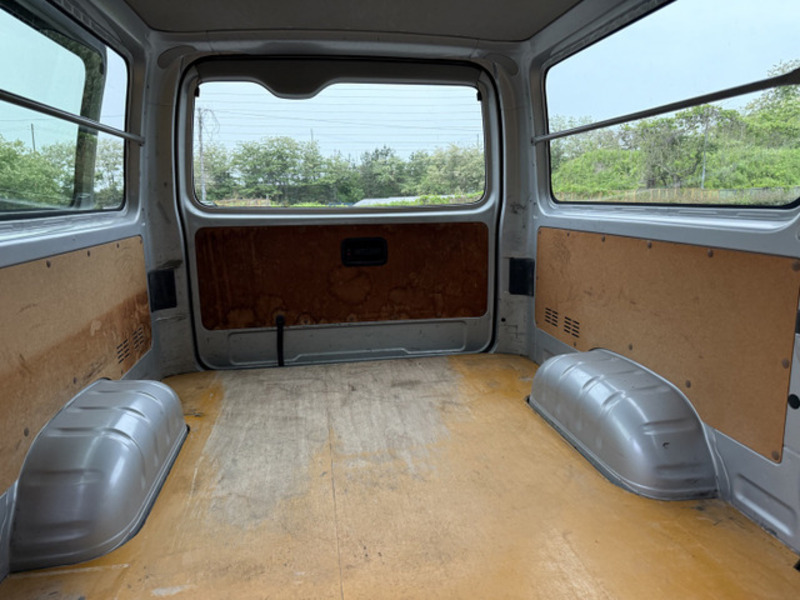 HIACE VAN-17