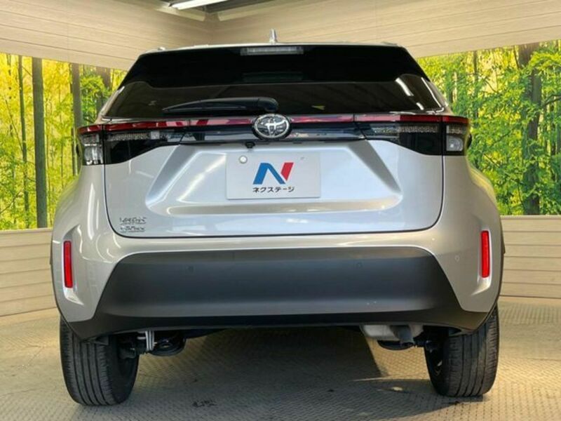 YARIS CROSS