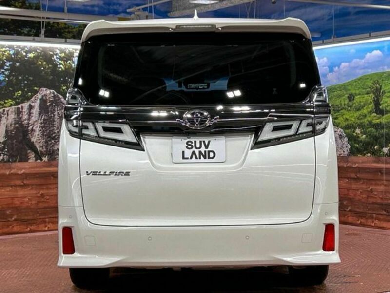 VELLFIRE-15