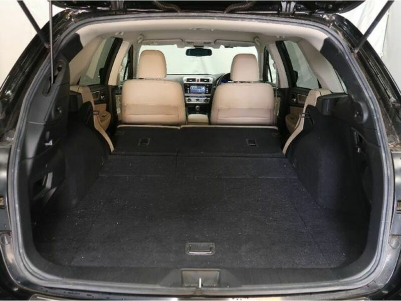 LEGACY OUTBACK-9