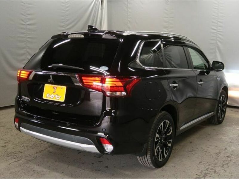 OUTLANDER PHEV