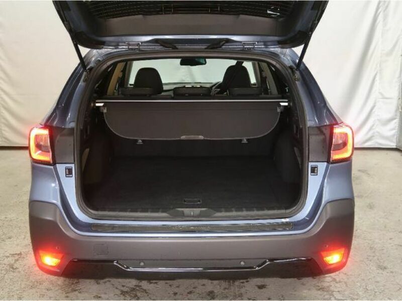 LEGACY OUTBACK