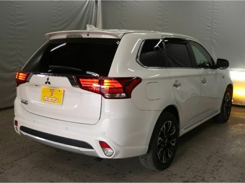 OUTLANDER PHEV