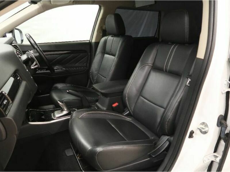 OUTLANDER PHEV