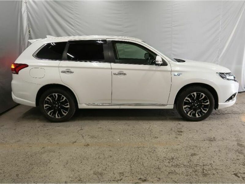 OUTLANDER PHEV