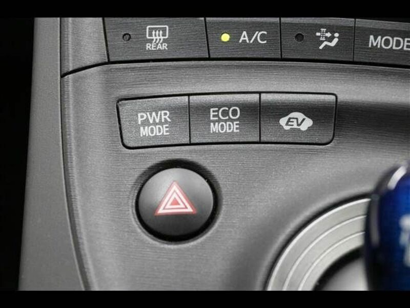 PRIUS-14