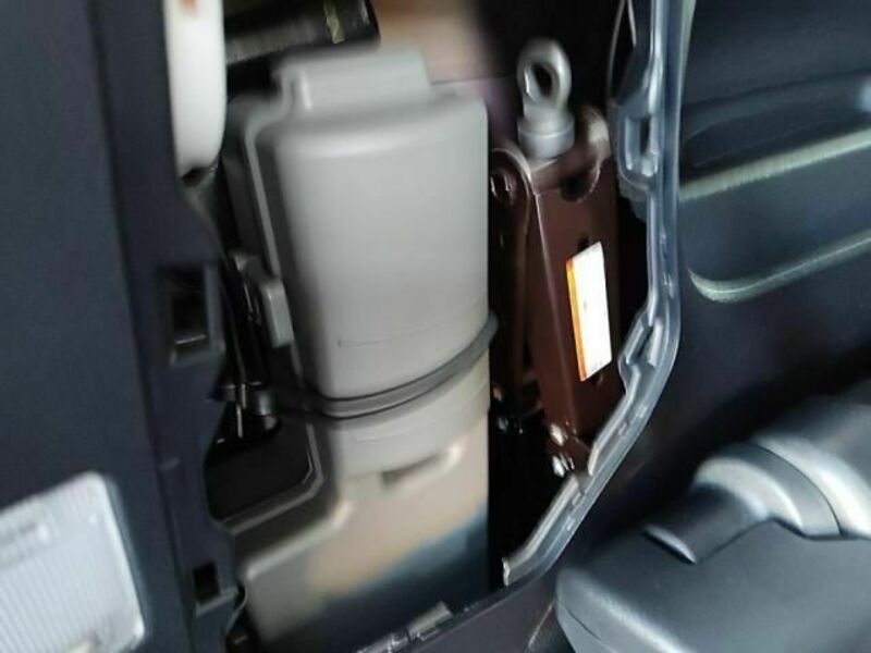 VELLFIRE-29