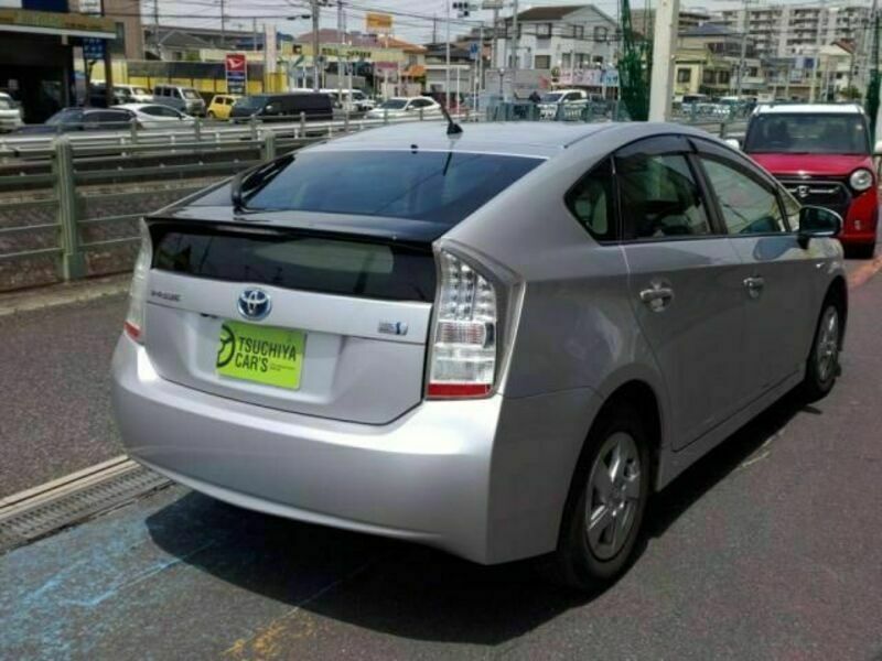 PRIUS-1