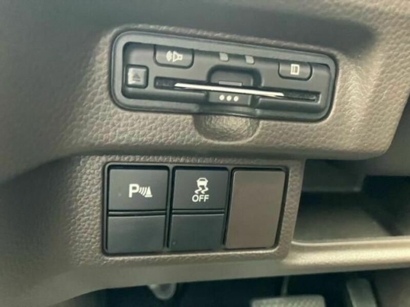 N BOX