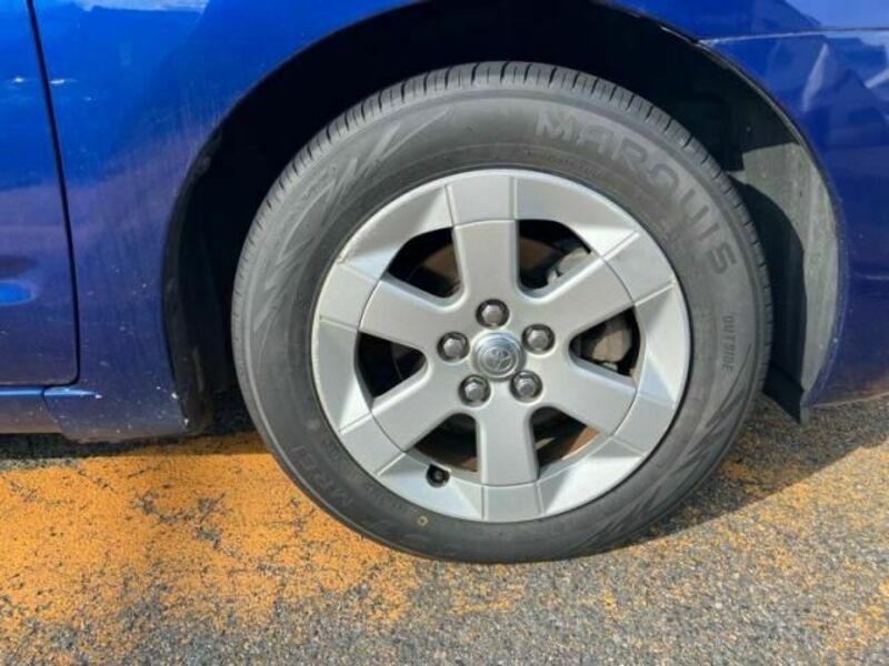 PRIUS-4
