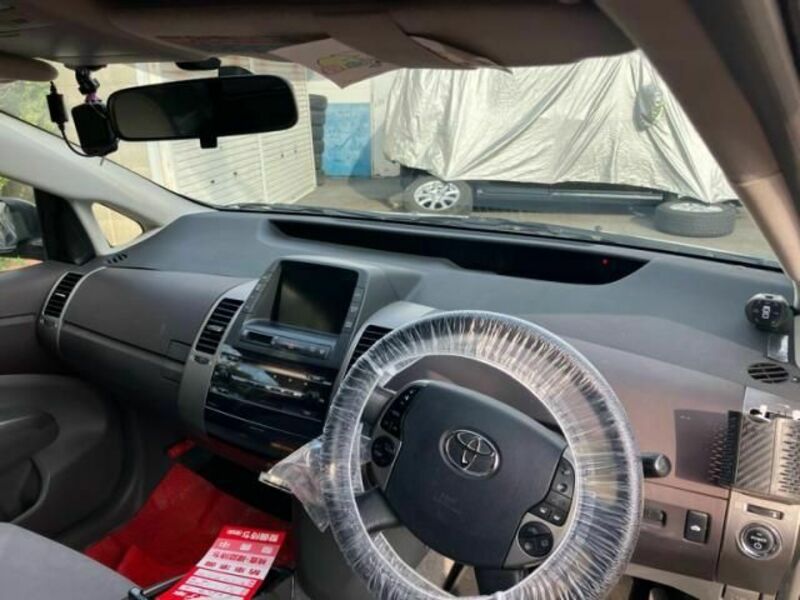 PRIUS-9