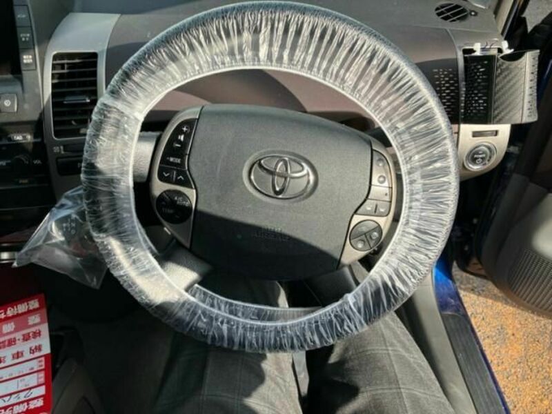 PRIUS-11