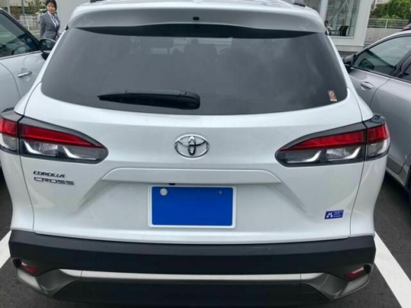 COROLLA CROSS-1