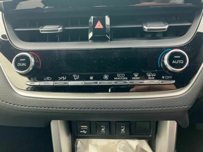 COROLLA CROSS-21