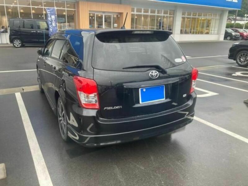COROLLA FIELDER-1