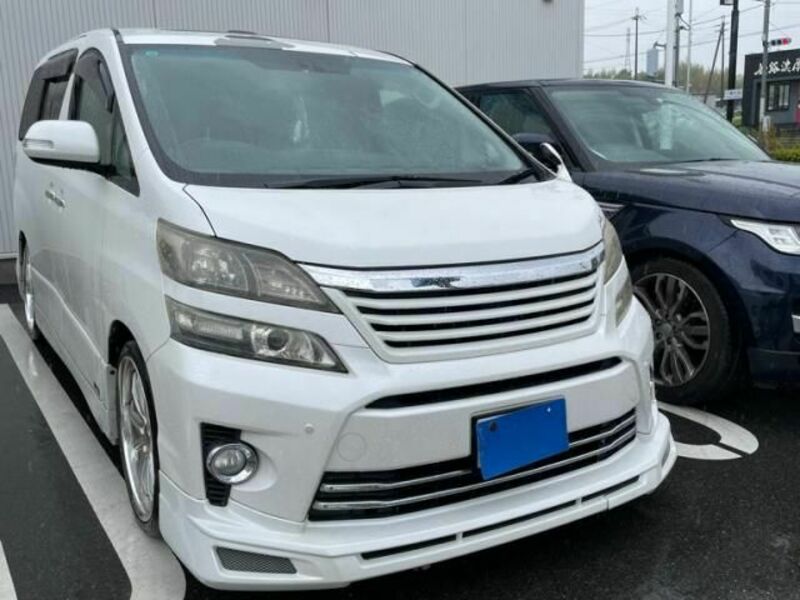 TOYOTA VELLFIRE
