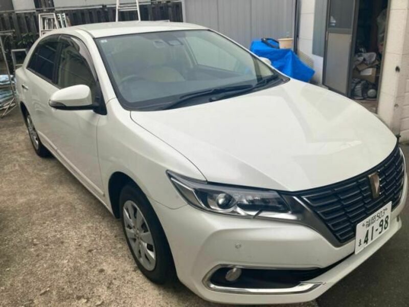 TOYOTA　PREMIO