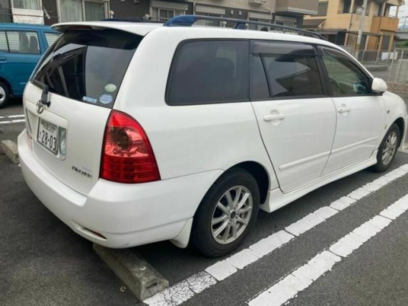 COROLLA FIELDER