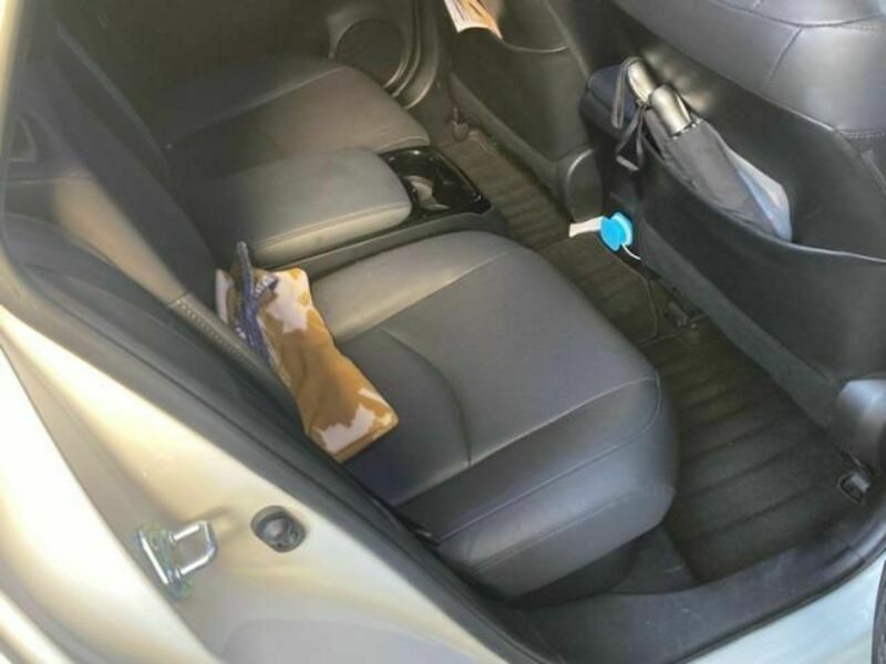 PRIUS PHV-18