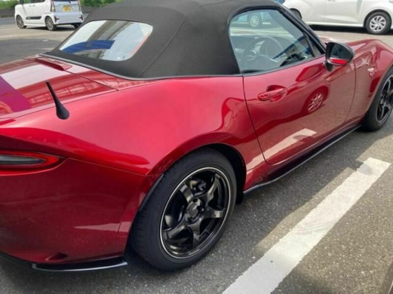 ROADSTER