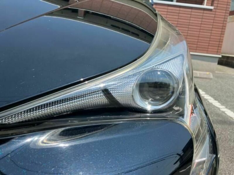PRIUS-9