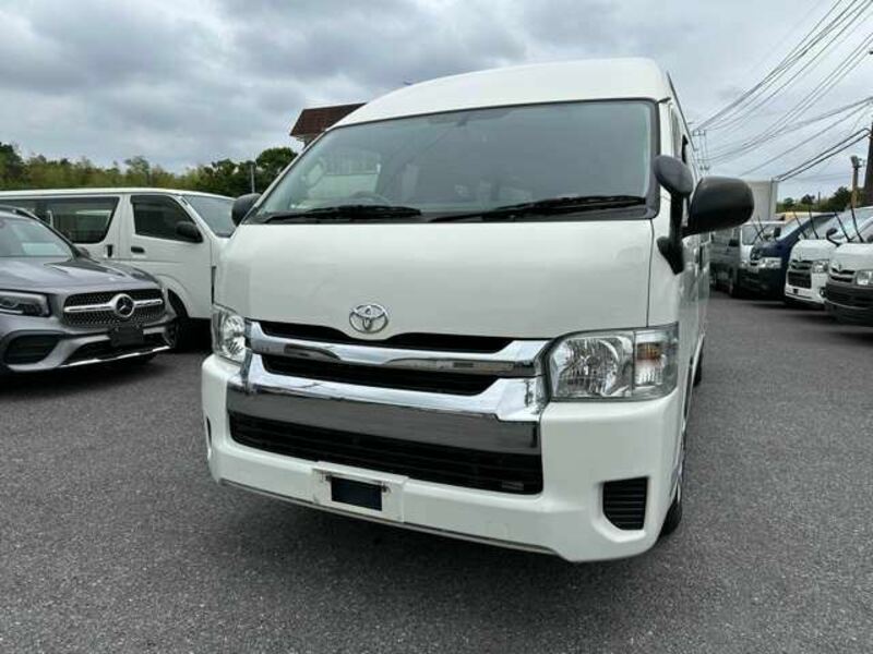 HIACE VAN-1