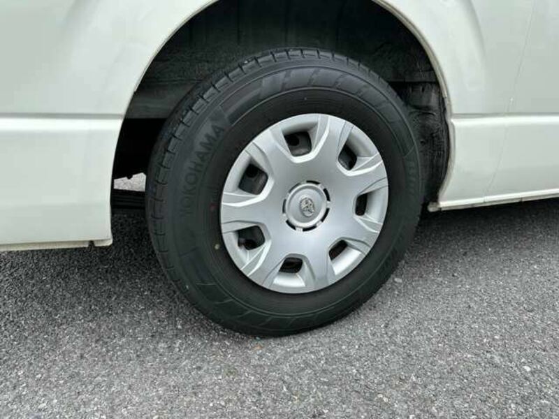 HIACE VAN-9