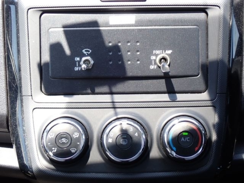 COROLLA AXIO