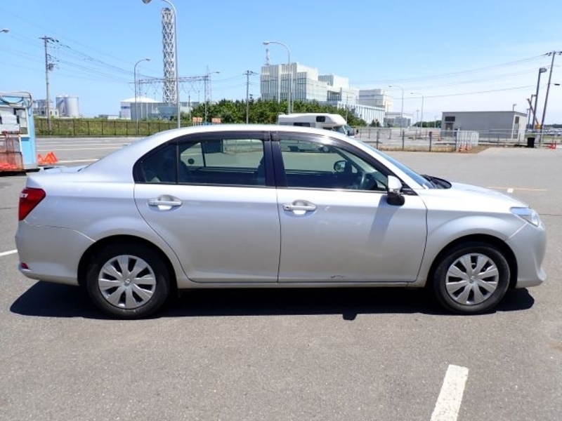 COROLLA AXIO