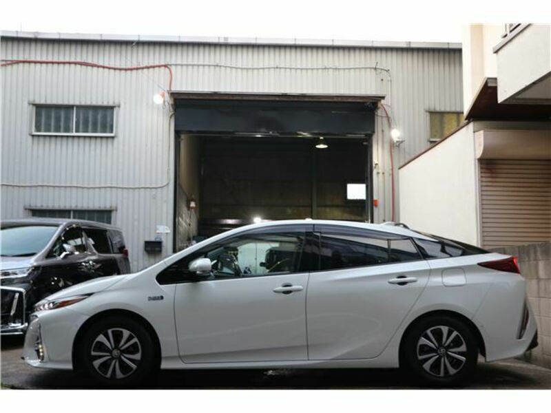 PRIUS PHV-2