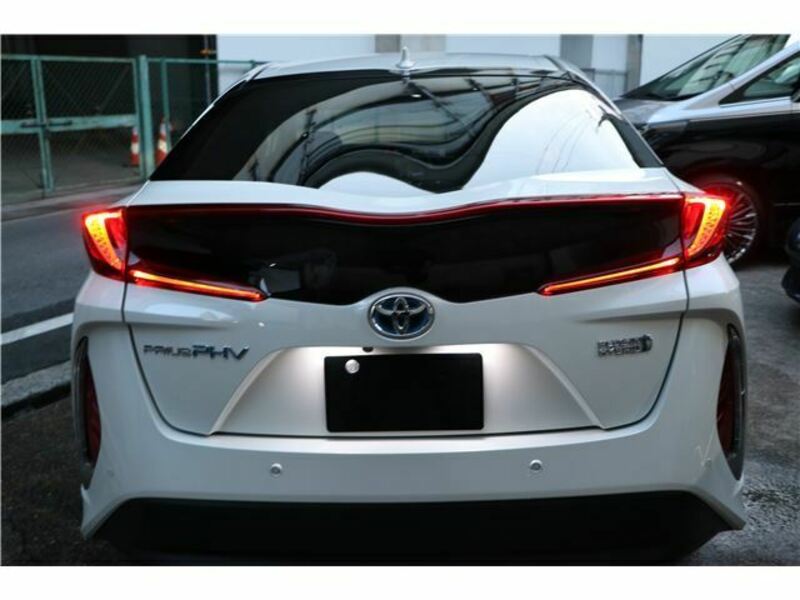 PRIUS PHV-3