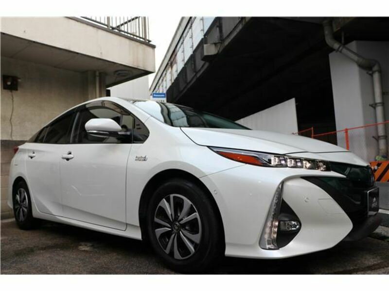 PRIUS PHV-10