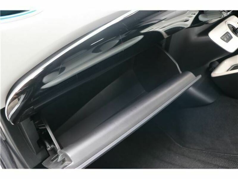 PRIUS PHV-36