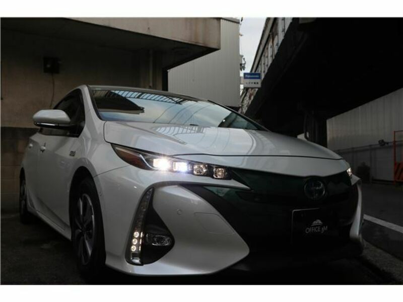PRIUS PHV-45