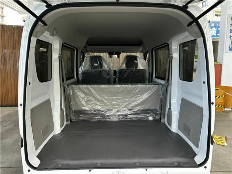 CLIPPER VAN