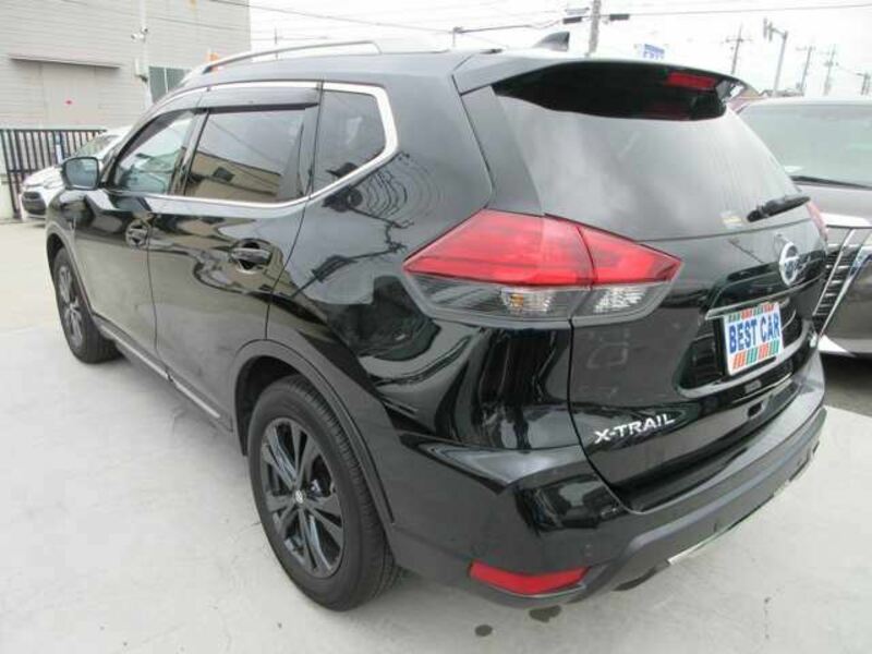 X-TRAIL