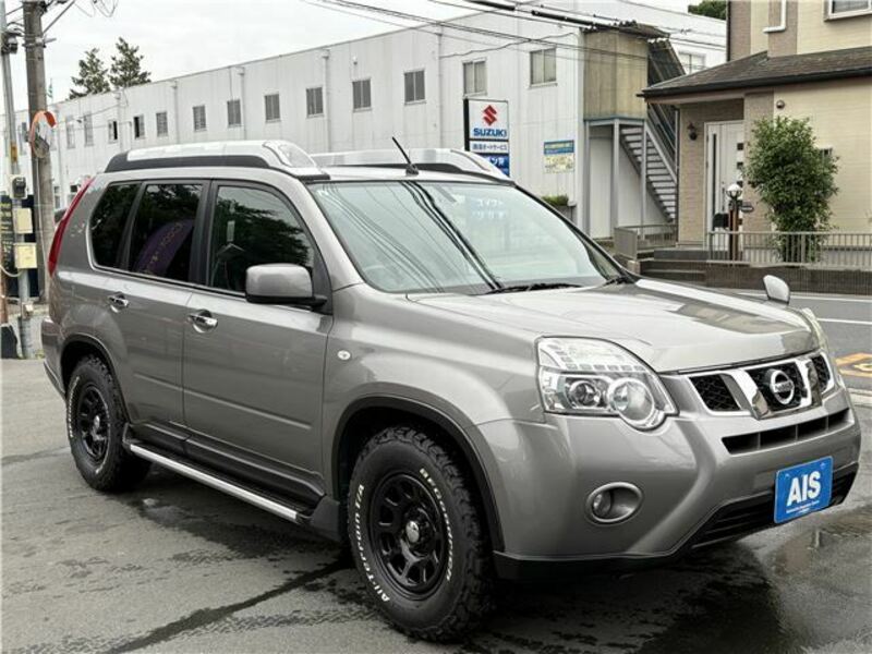 X-TRAIL